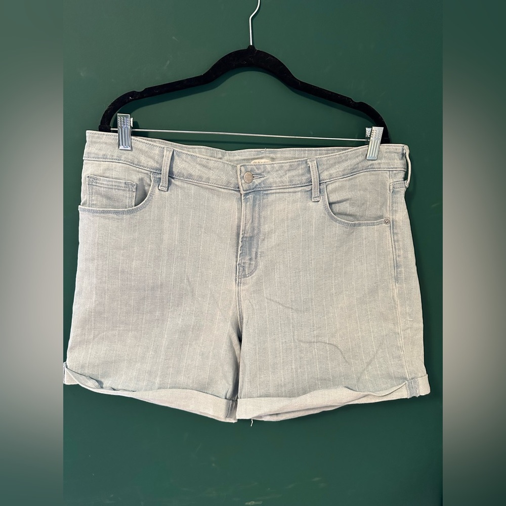 Old Navy Pinstripe Denim Shorts Size XL